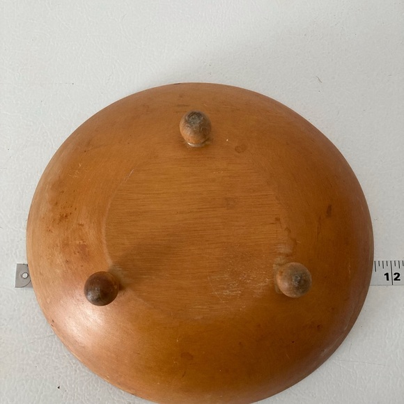 Primitive Wood Dough Bowl Footed Hand Painted  1940's Red Radishes on Inside - Picture 16 of 16